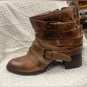 Super Cute Freebird Leather Boots Size 9!